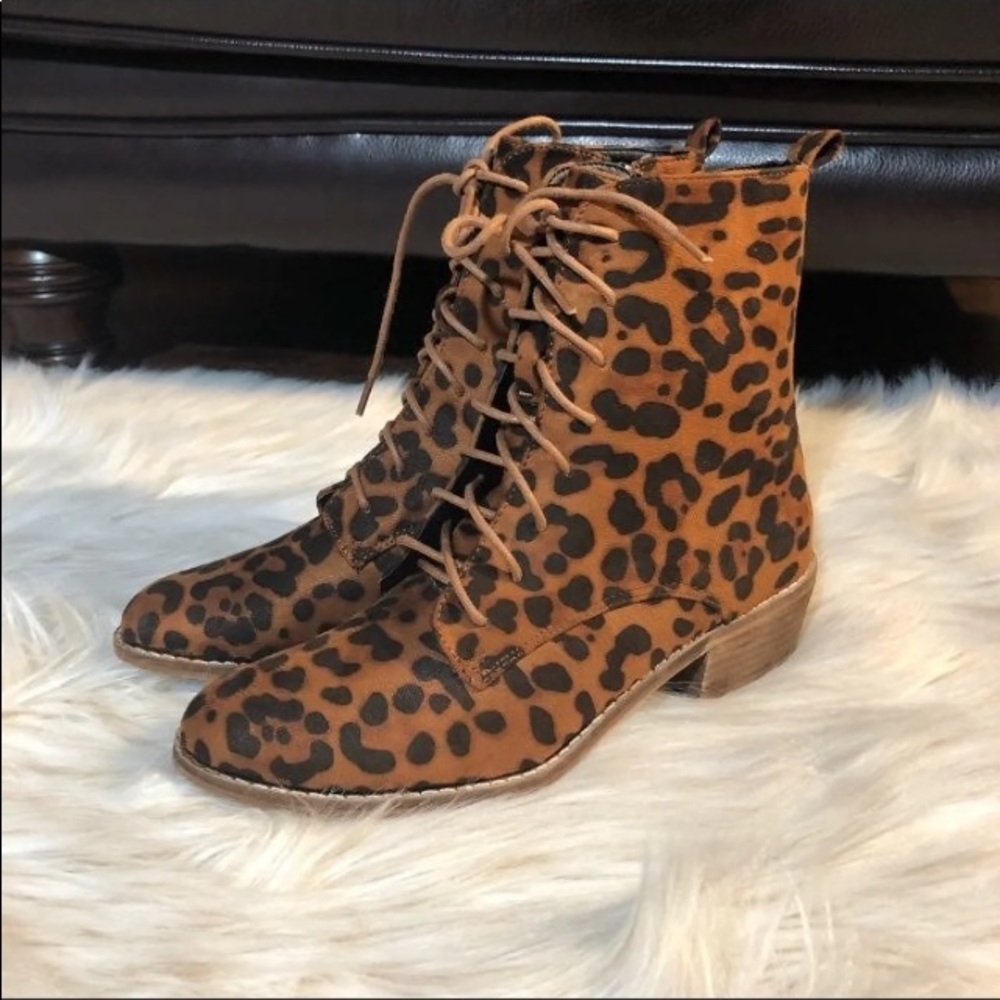 FAUX SUEDE LEOPARD PRINT BOOTS - Picture 6 of 8